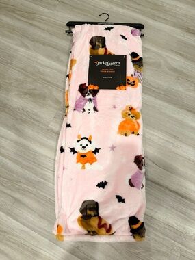 Jack o' Lantern Lane m Pink Halloween Puppy Plush Pajama Throw Blanket